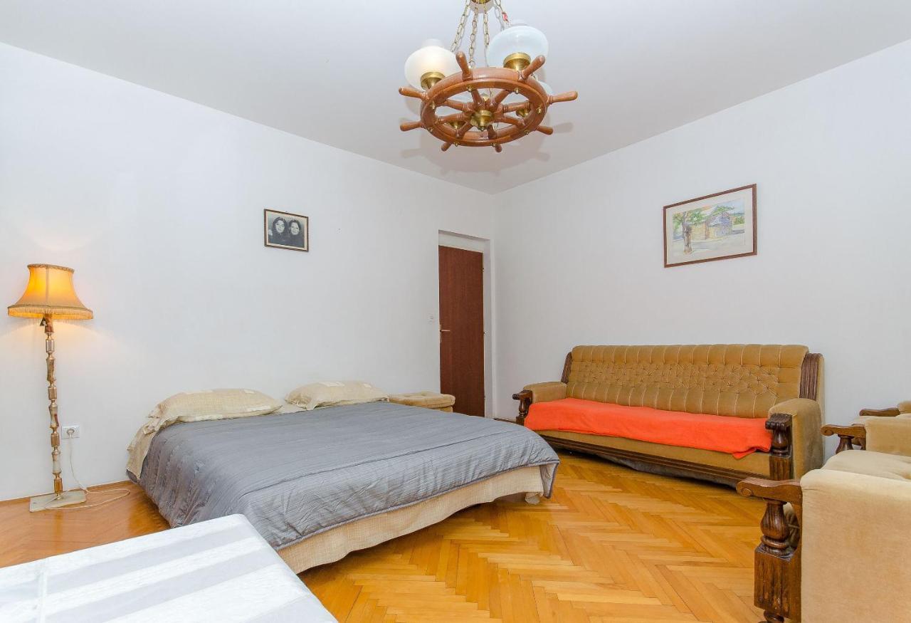 Apartments Kata Supetar Ngoại thất bức ảnh