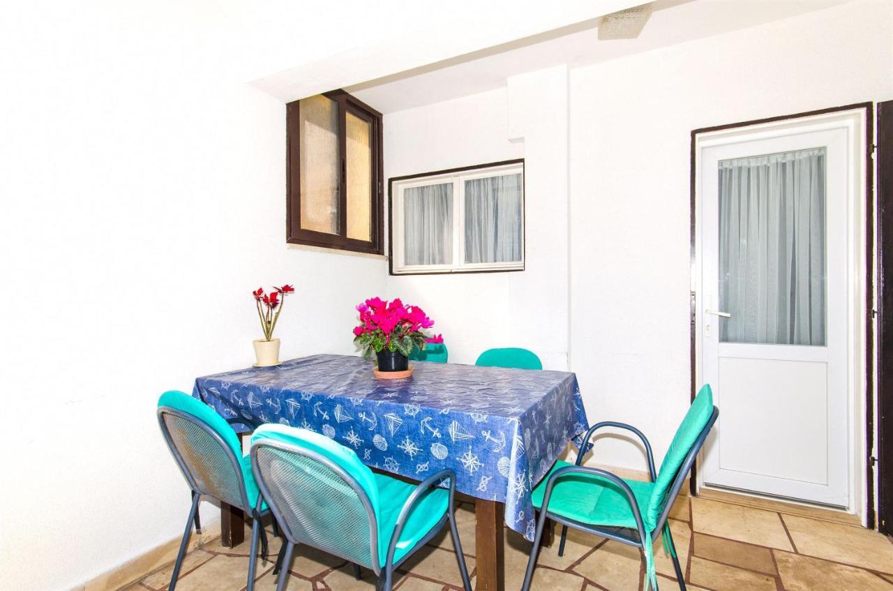 Apartments Kata Supetar Ngoại thất bức ảnh